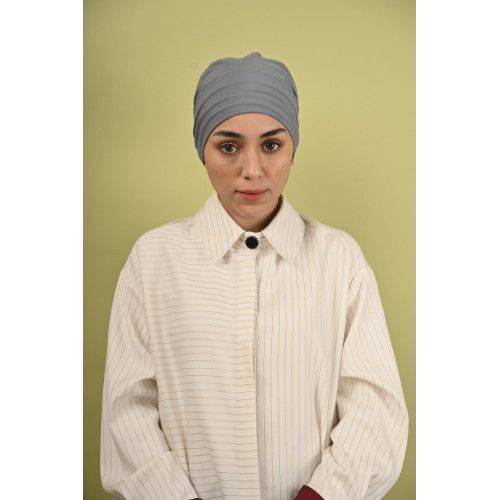 توربان من قطعتين باللون الرمادي