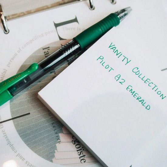 Pilot G2 Retractable Roller Ball Pen, 0.7 mm, Green Pilot G2 Retractable Roller Ball Pen, 0.7 mm, Green