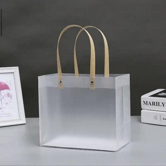 Transparent Plastic Gift Bag 20×25×9.5 cm, Beige Handle Transparent Plastic Gift Bag 20×25×9.5 cm, Beige Handle