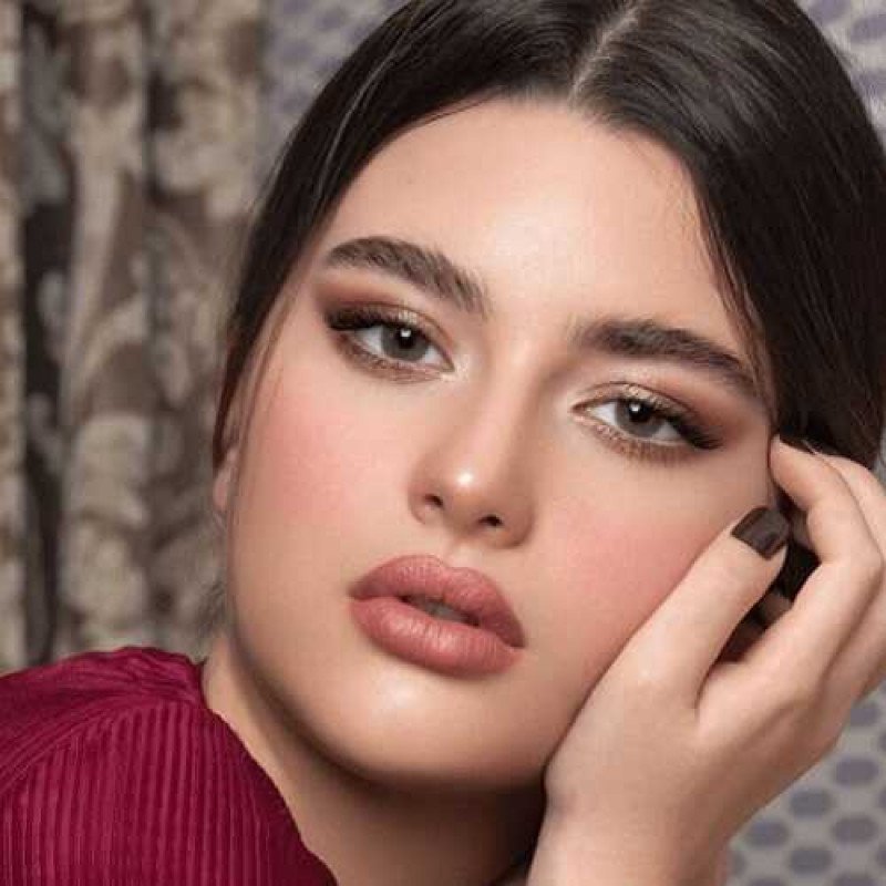 أحمر شفاه تراديشنال من نوره بو عوض - مدام نورا 1 أحمر شفاه تراديشنال من نوره بو عوض - مدام نورا 1