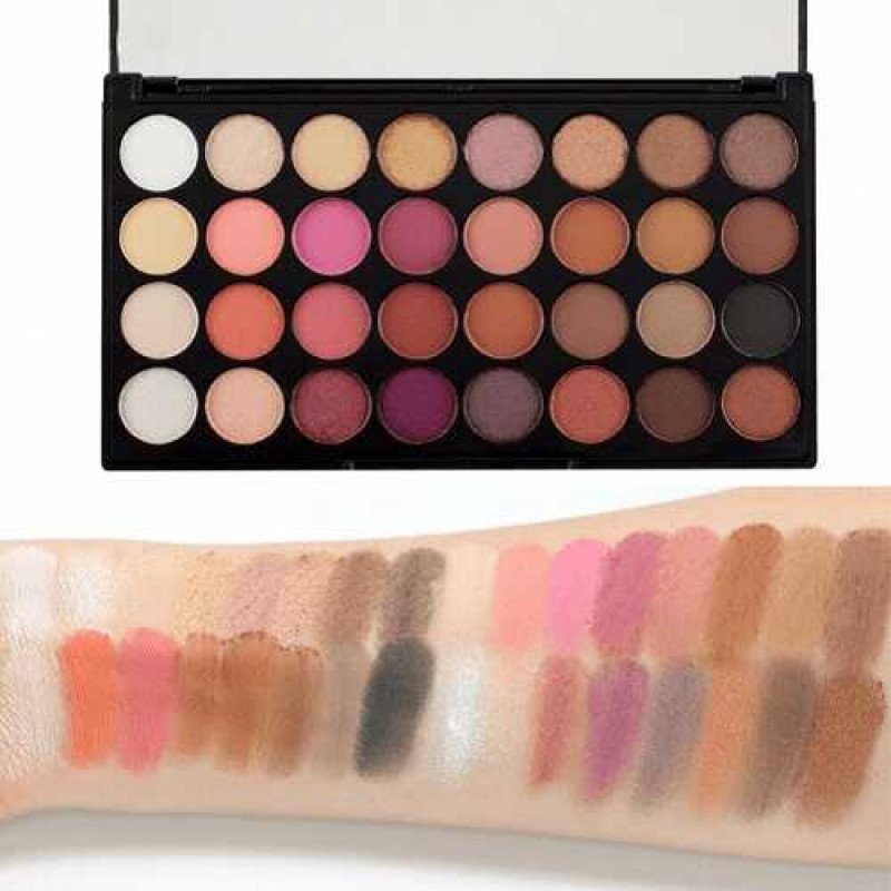 مجموعة ظلال العيون الترا فلوليس 4 من ريفلوشن مجموعة ظلال العيون الترا فلوليس 4 من ريفلوشن