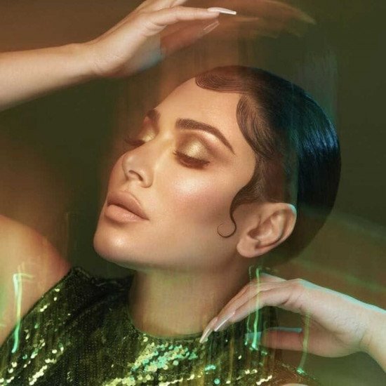Huda Beauty's Huda Beauty's Khaki Hayes Obsessions Palette