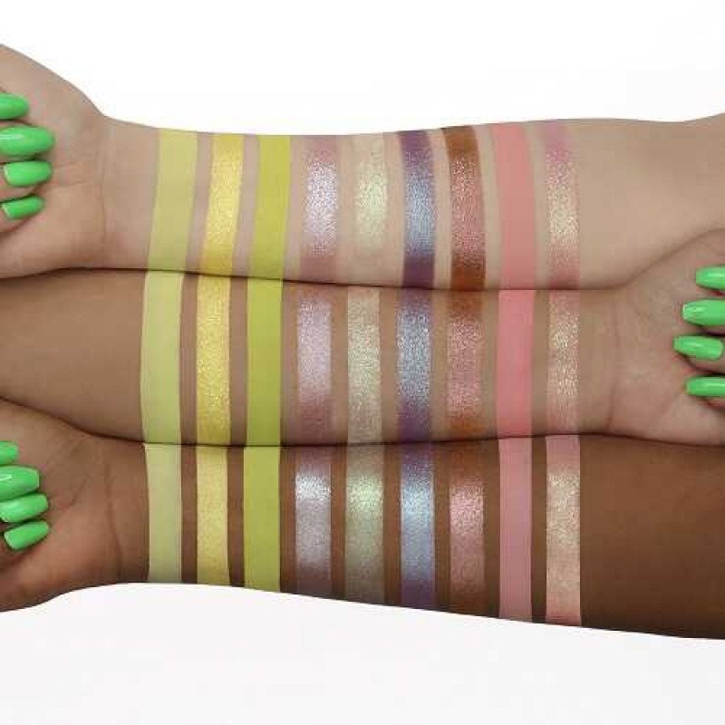 شادو نيون اوبيسونس من هدى بيوتي - Green شادو نيون اوبيسونس من هدى بيوتي - Green