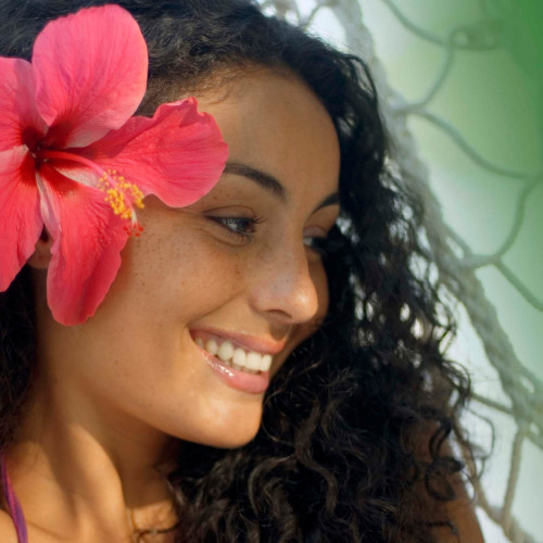 Maui Moisture Nourish and Moisture+ Coconut Milk Shampoo 385ml Maui Moisture Nourish and Moisture+ Coconut Milk Shampoo 385ml