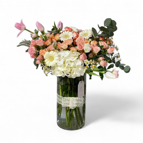 فازة الهيدرنجا والتوليب الفاخرة