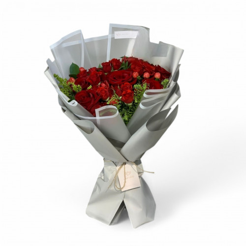 باقة روز احمر وبيبي روز