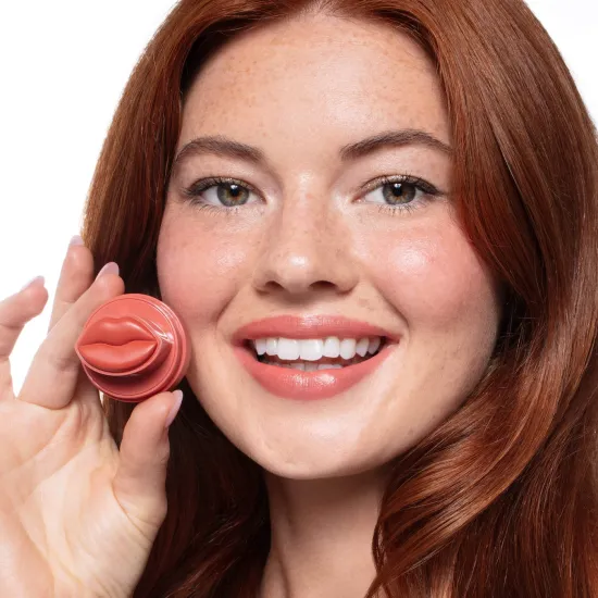 بلسم الشفاه والخدود اللامع والمرطب فيل بيوتي (Kissylips™ Balm) - درجة بي ماين خوخي دافئ