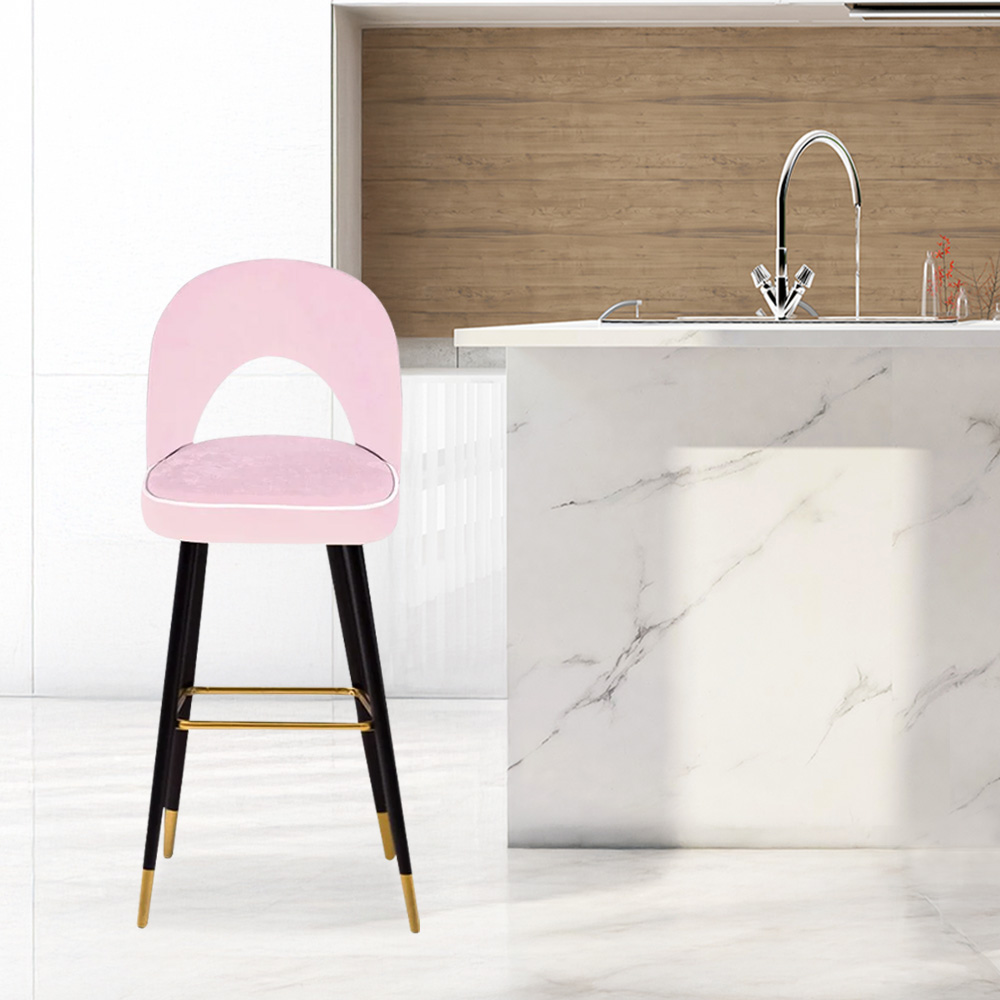 كرسي بار من المعدن والقماش وردي / اسود كرسي بار من المعدن والقماش وردي / اسود