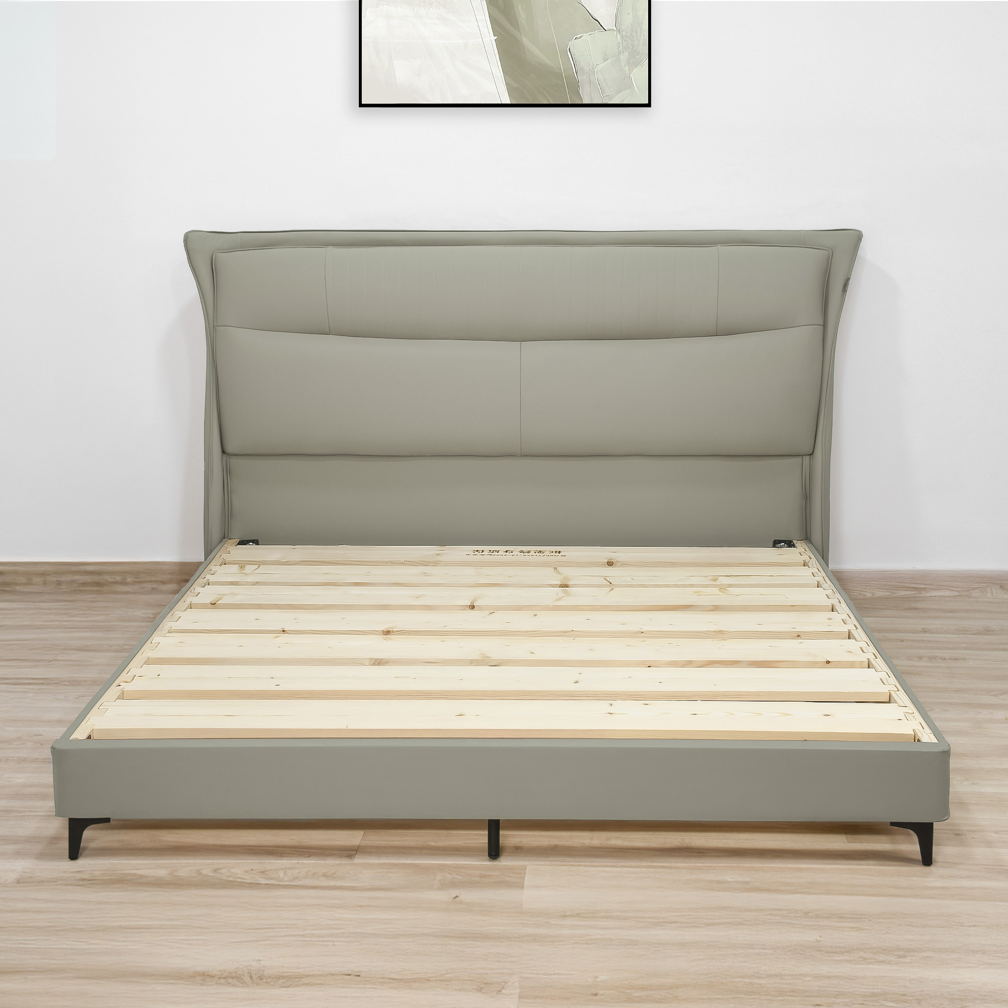 سرير ملكي بيج 180x200 سم سرير ملكي بيج 180x200 سم