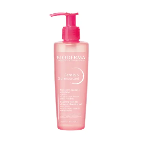 جل رغوي ميسيلار سينسيبيو المنظف والمهدئ للبشرة الحساسة من بيوديرما Bioderma لإزالة المكياج وتلطيف الوجه والعينين – 500 مل