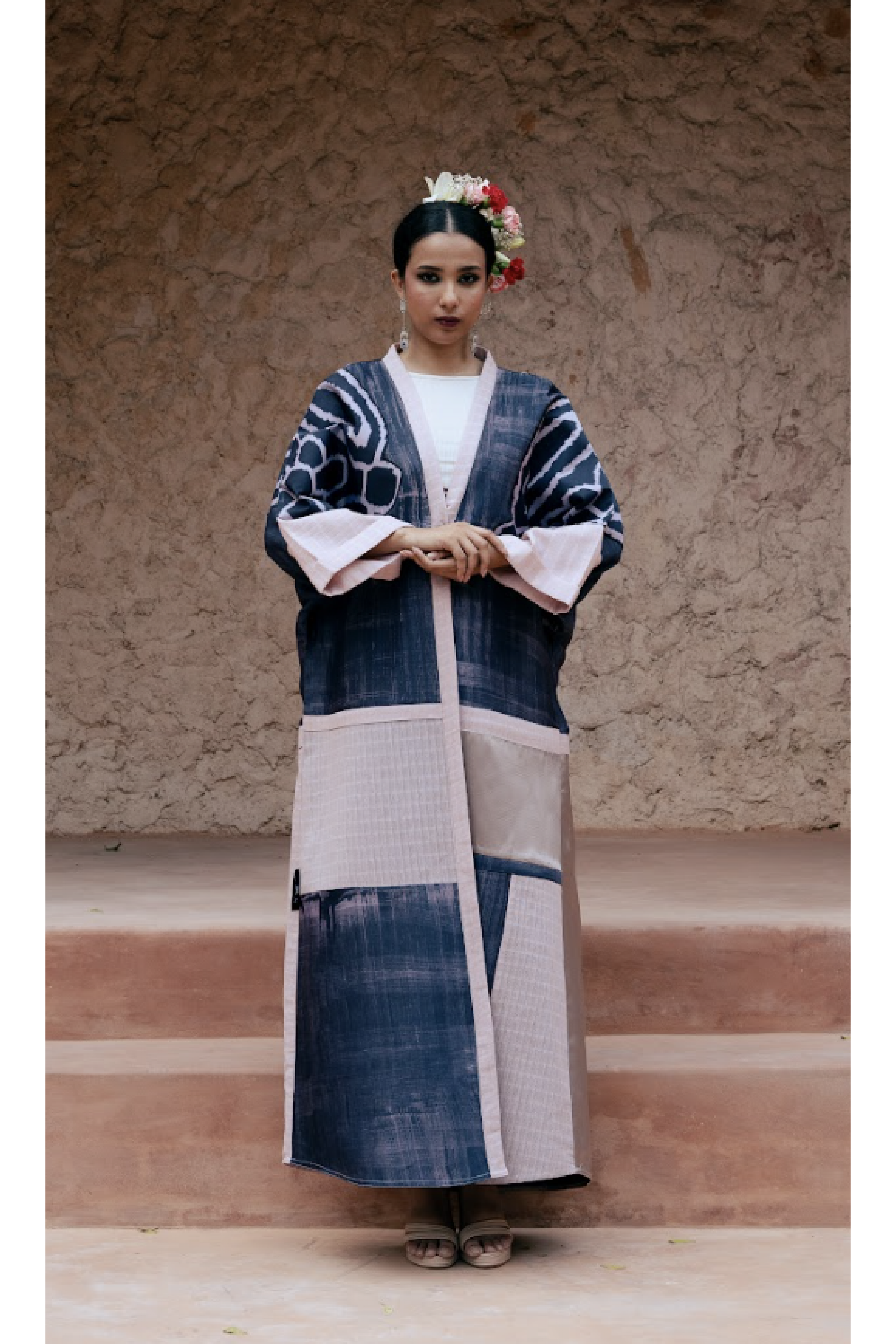 عباية السفر بألوان صيفية