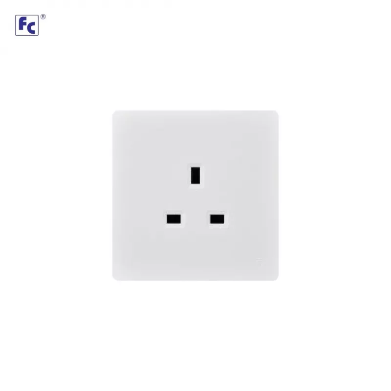 فيش 13 امبير عادي 3*3 ابيض - اف سي 