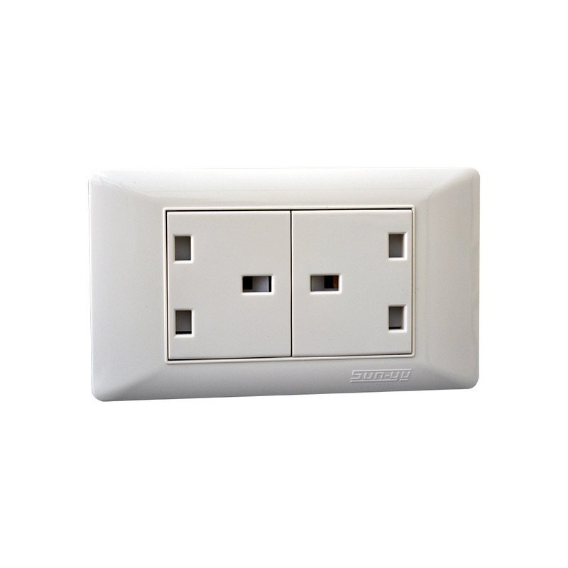 فيش 13 امبير مزدوج 2*4 - صن يو 6