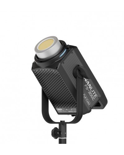 Nanlite FS-300C LED RGBW Color Spot Light Nanlite FS-300C LED RGBW Color Spot Light