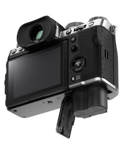 FUJIFILM X-T5 Mirrorless Camera with 18-55mm Lens (Silver)