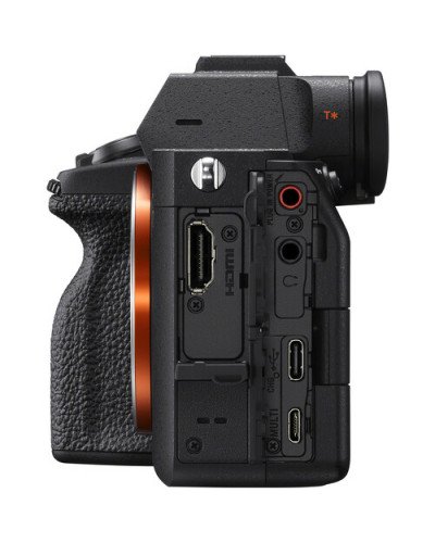Sony Alpha A7 IV Mirrorless Digital Camera with FE 28-70mm f/3.5-5.6 OSS Lens