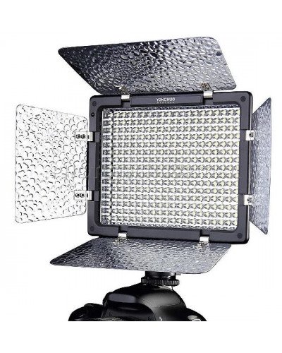 Yongnuo YN-300III Bi-Colour LED Panel Yongnuo YN-300III Bi-Colour LED Panel