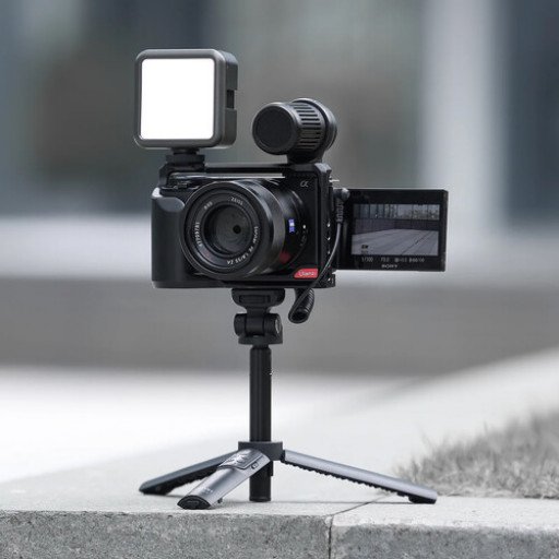 Ulanzi RMT-01 Wireless Bluetooth Selfie Stick/Tripod Ulanzi RMT-01 Wireless Bluetooth Selfie Stick/Tripod