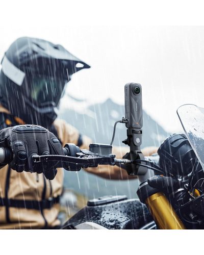 Insta360 All-Weather USB Charging Cover for X5